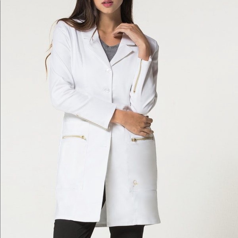 Dr. Jaanuu 🩺 Signature Lab Coat Small BNIB
